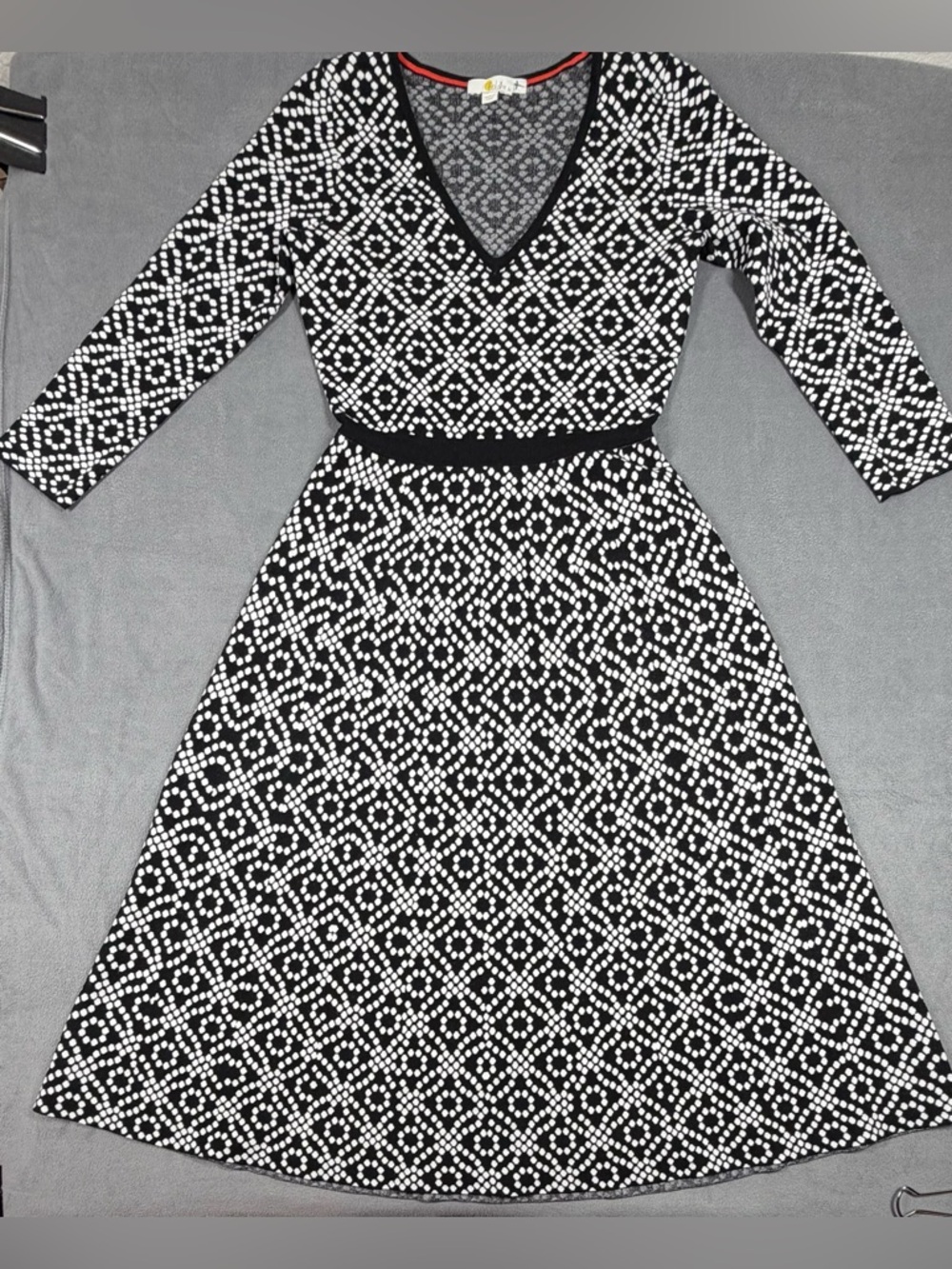 Boden Jacquard Pattern Black White Geometric V-Neck Fit-and-Flare Sweater Dress